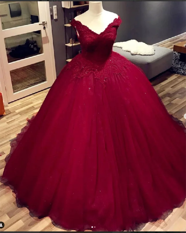 Final Sale Maroon Burgundy Ball Gown  Mexican Quinceanera Dress off the Shoulder Lace and Tulle Princess Girls Sweet 16 Party Gown