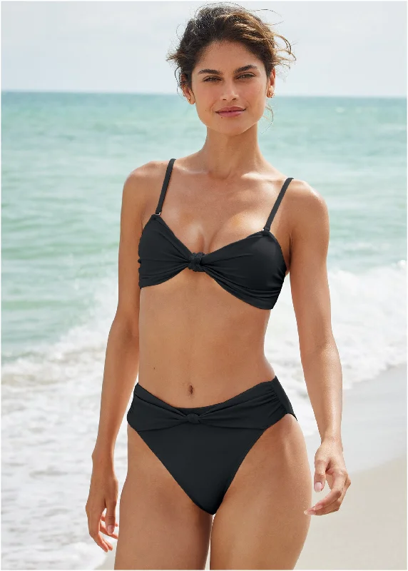 Chic Wardrobe Triangle Bikini Top - Black Beauty