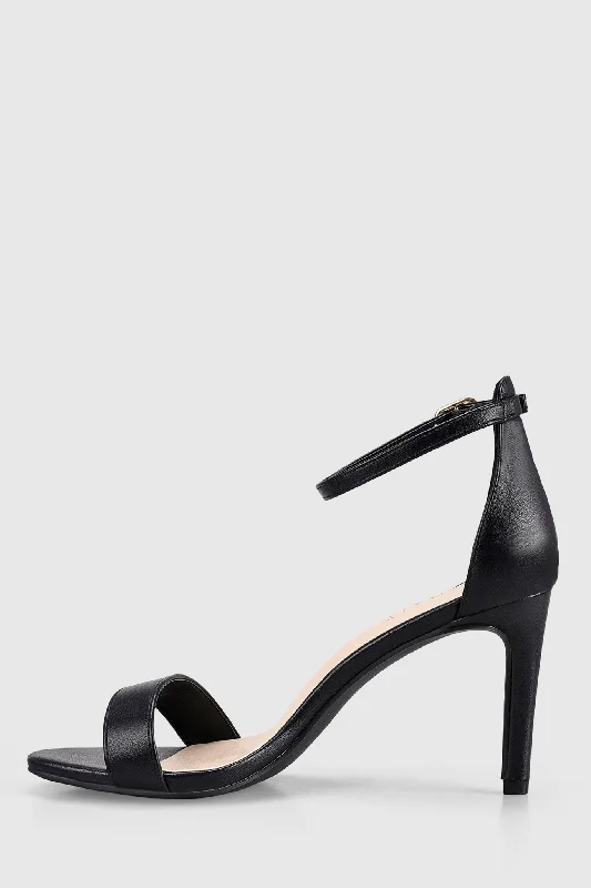 Trend Setting Threads VERALi Mattie Strappy Heels Black Smooth