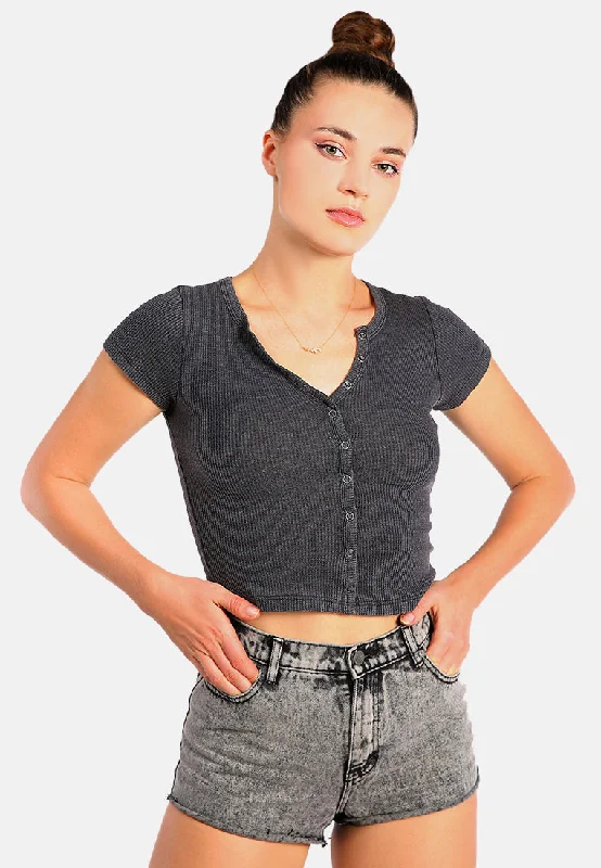 Latest Fashion Solid Button Up Knitted Top