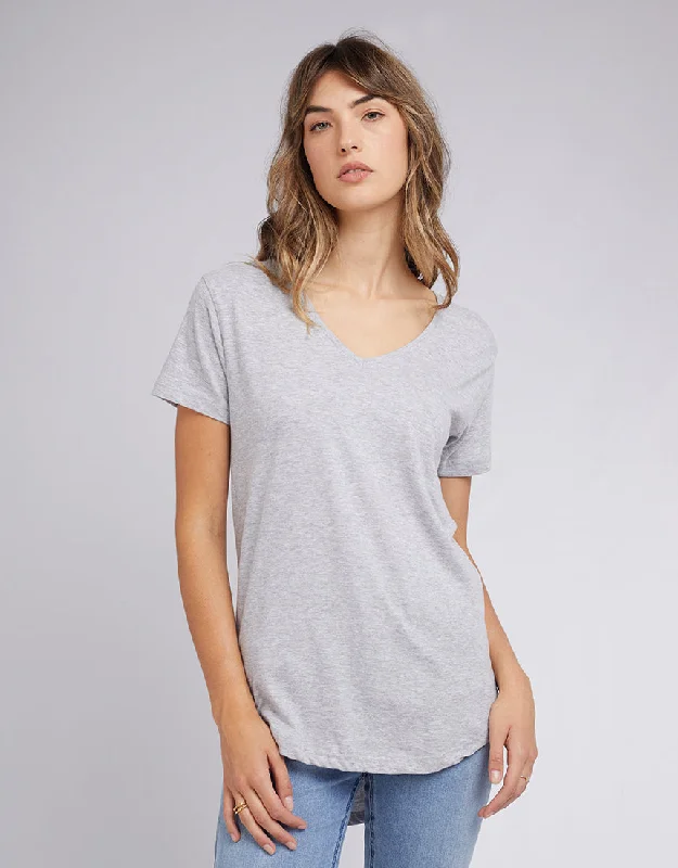 Signature Style Essentials Silent Theory Marvelous Tee Grey Marle