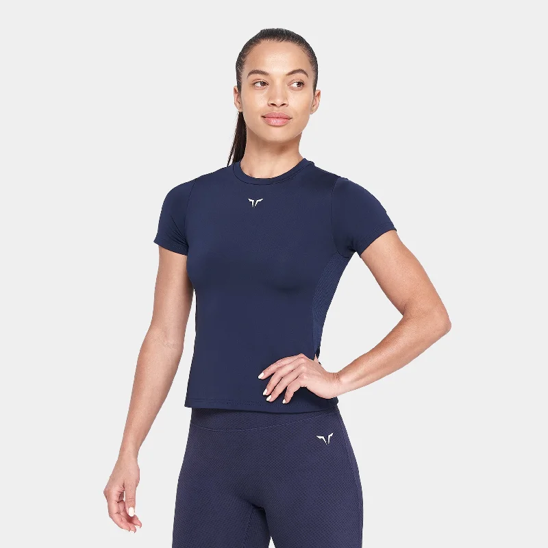 Women’s Casual Dresses Athletic Fit Tee - Navy