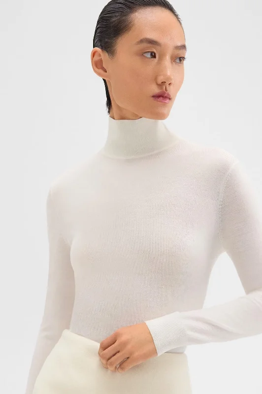 VIP Member Discount Turtleneck Regal Wool Sweater in Ivory